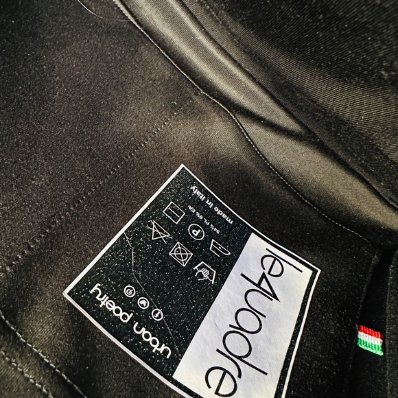 Le 4uadre Designer clutch Bag Or Laptop Sleeve Made In Italy Cushioned Neoprene - Picture 5 of 7